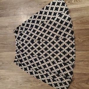 Large, chances R black and white skirt